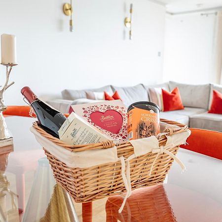 The View Greenwich - Luxury River Thames Apartment London Bagian luar foto